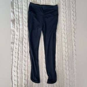 Free People Movement, XS/S, leggings with side cutout/eyelet below knees, black